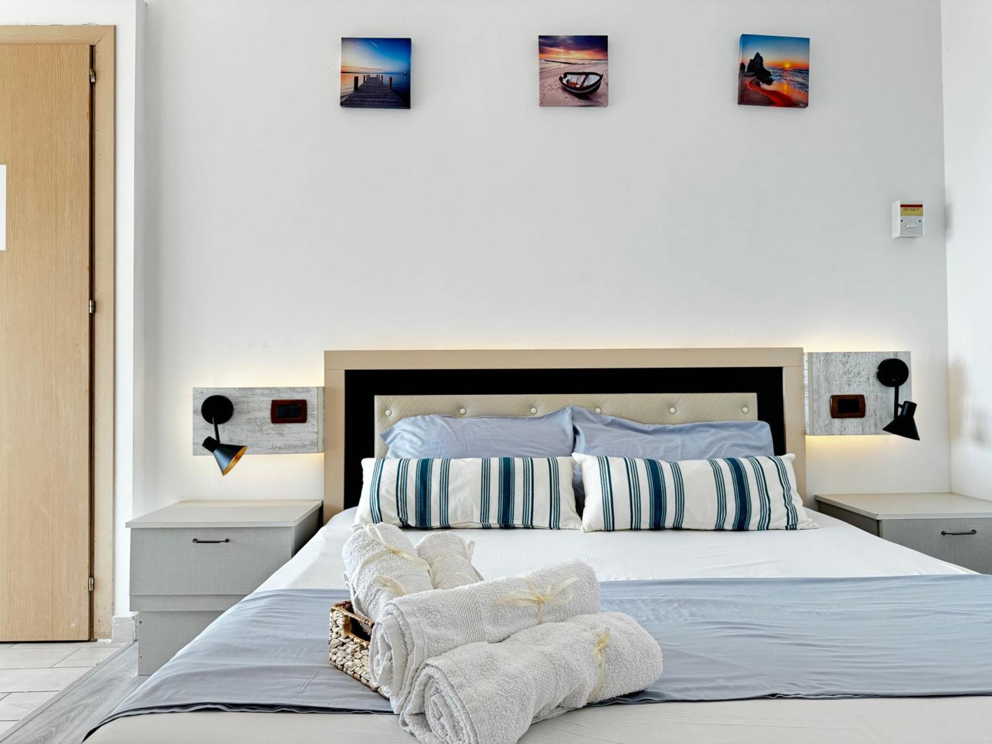 Evoo Apartment