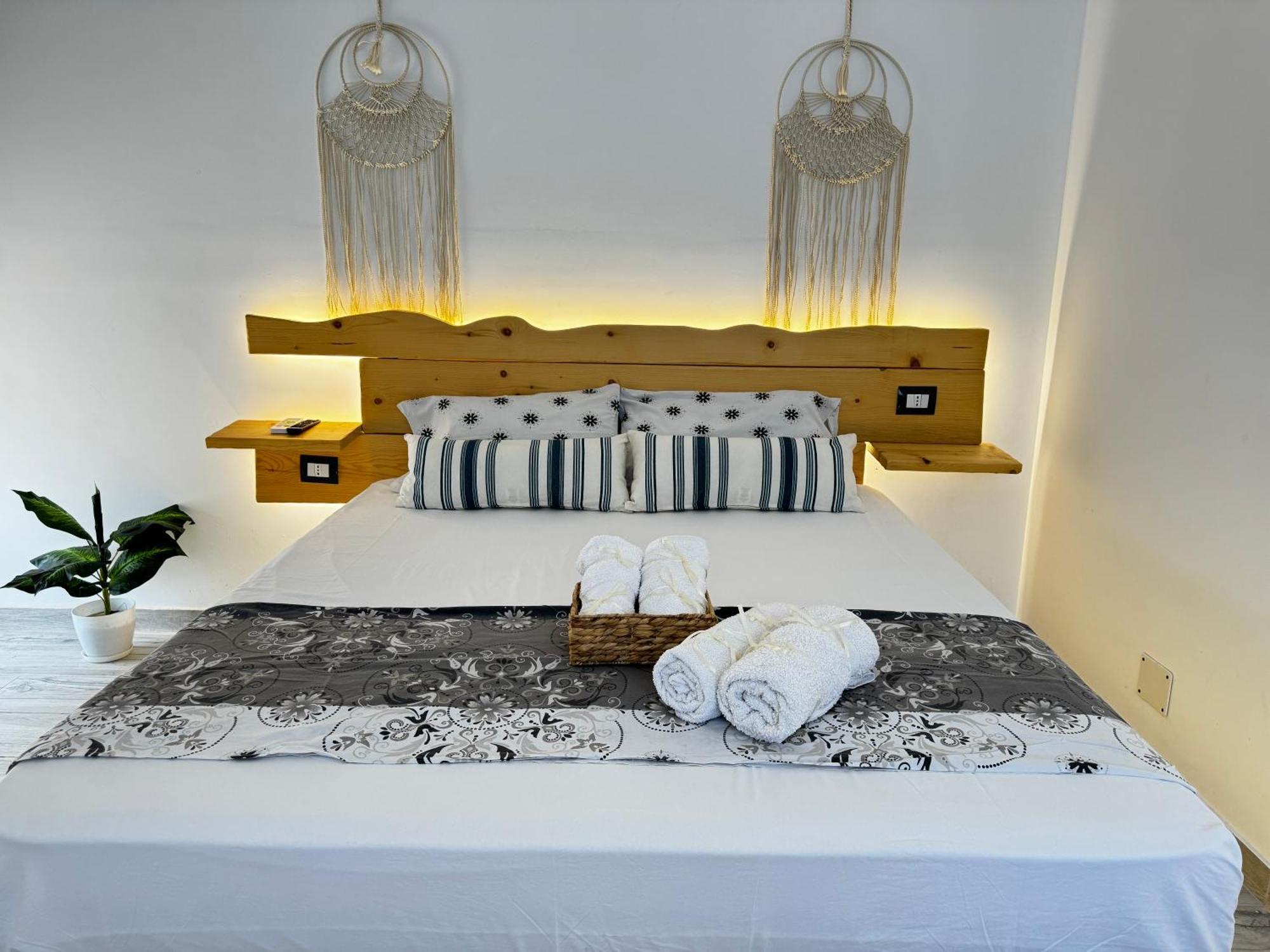 Evoo Apartment